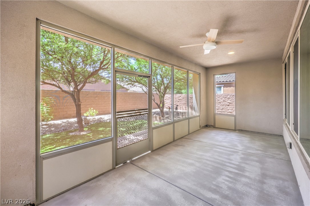 3633 Greenbriar Bluff Avenue Property Photo 28