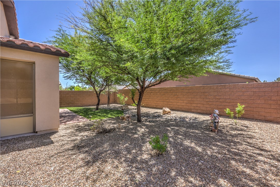 3633 Greenbriar Bluff Avenue Property Photo 33