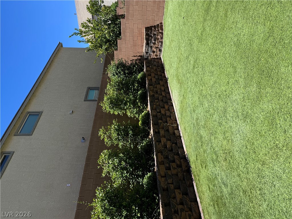 5961 Aurora Gold Avenue Property Photo 10