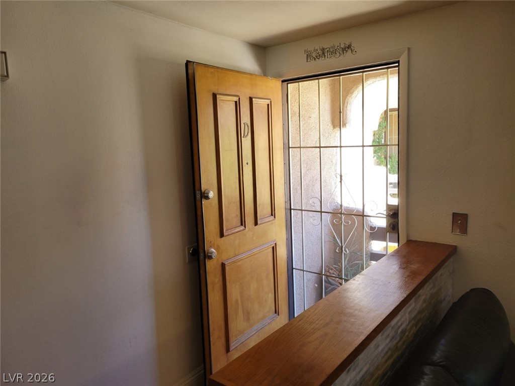 4054 Crete Lane D Property Photo 6