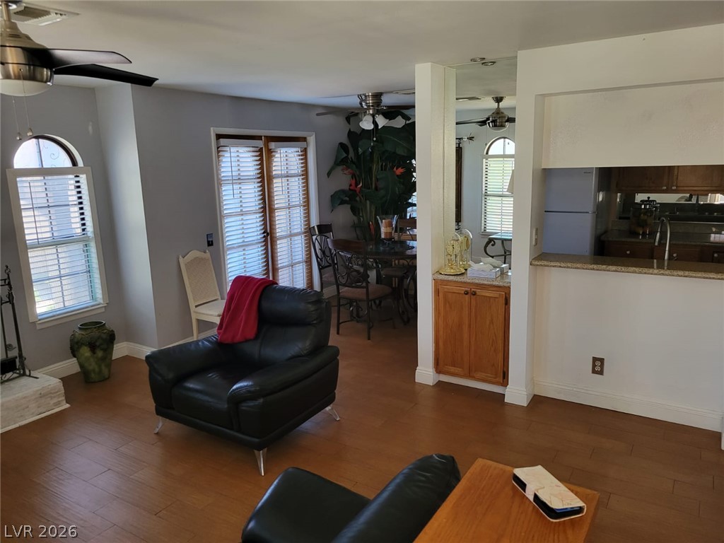 4054 Crete Lane D Property Photo 9