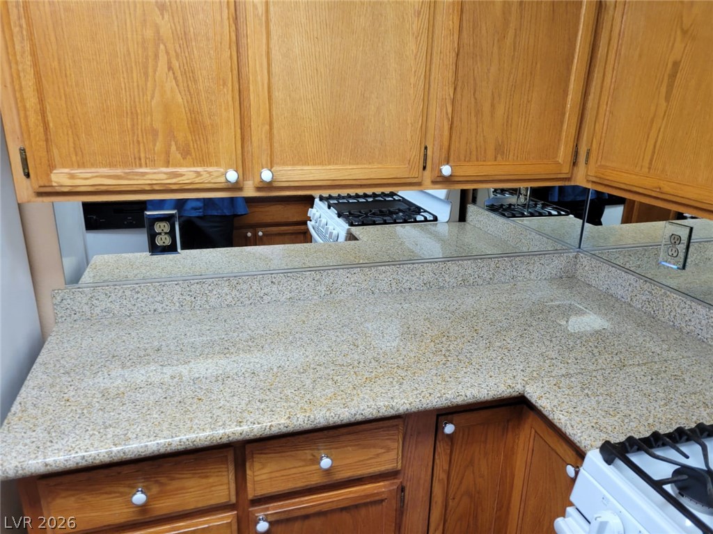 4054 Crete Lane D Property Photo 18