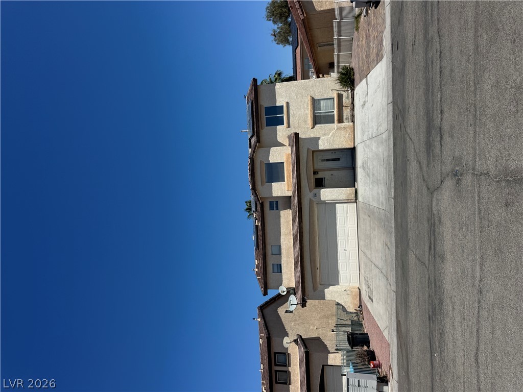 3744 Walnut Green Avenue Property Photo 1