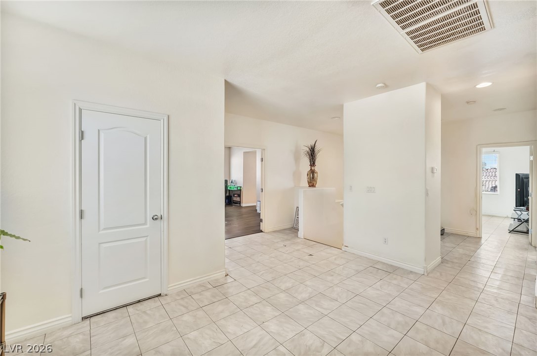 954 Tropic Wind Avenue Property Photo 7