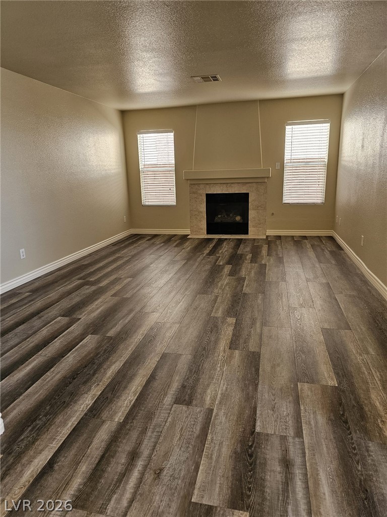1513 Calle Montery Street Property Photo 5