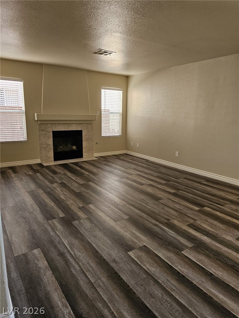 1513 Calle Montery Street Property Photo 6