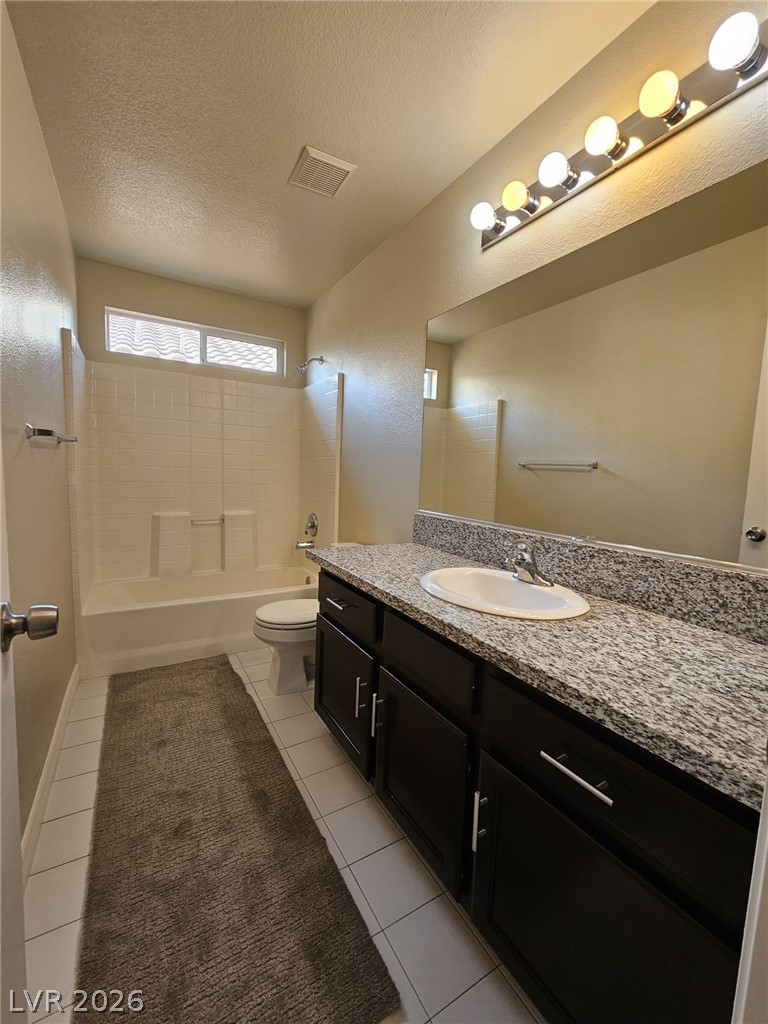 1513 Calle Montery Street Property Photo 23