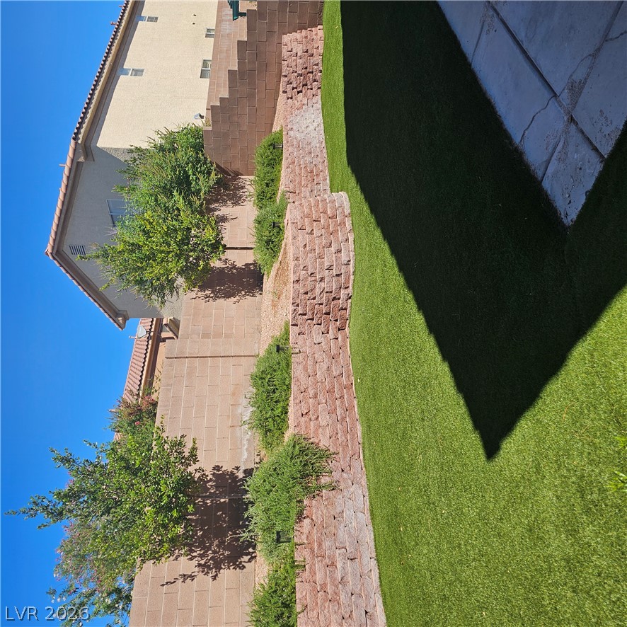 1513 Calle Montery Street Property Photo 26