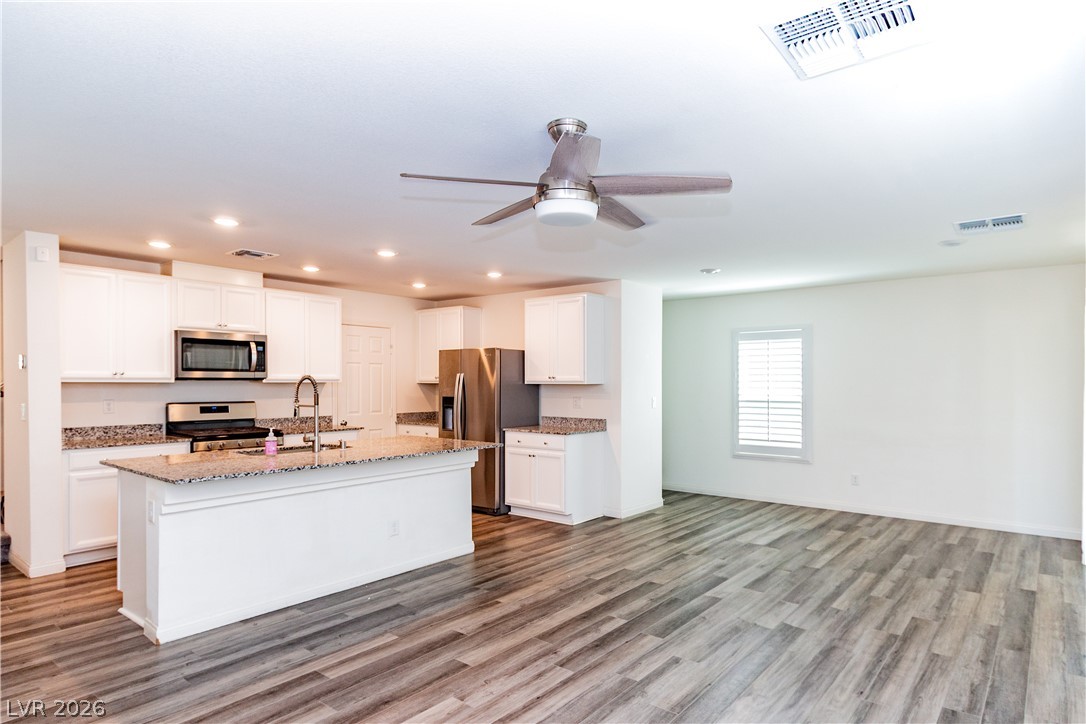 9769 Cannington Cliffs Avenue Property Photo 4