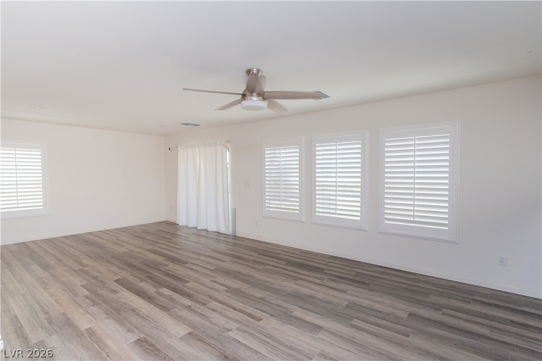 9769 Cannington Cliffs Avenue Property Photo 10