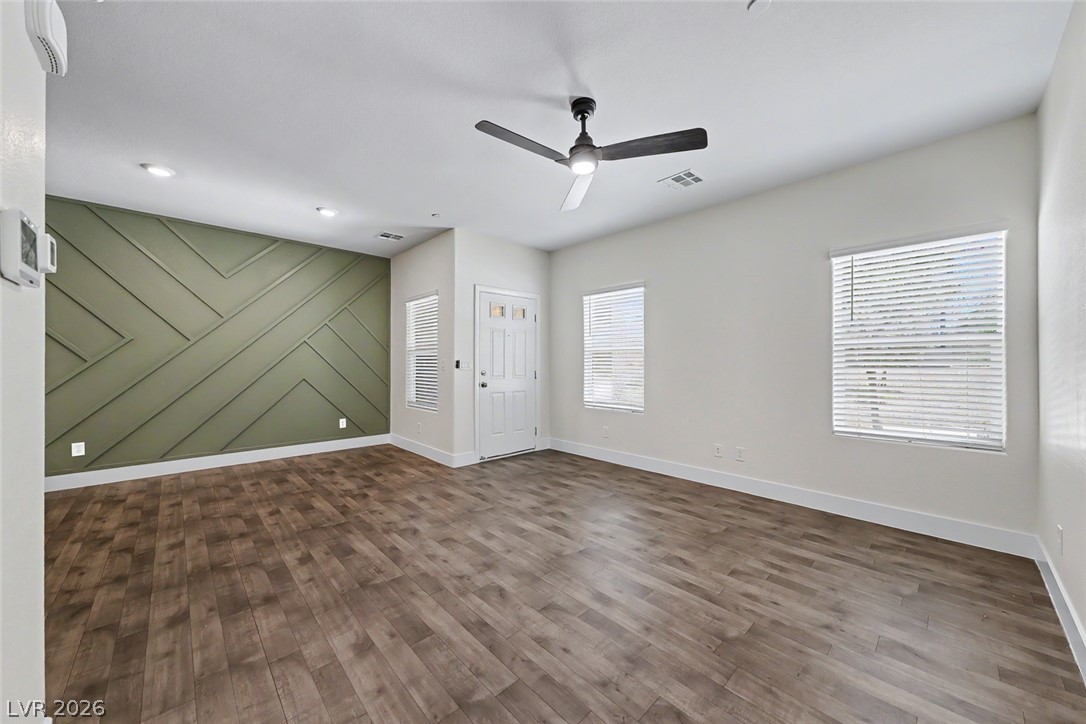 535 Thistleberry Avenue Property Photo 7
