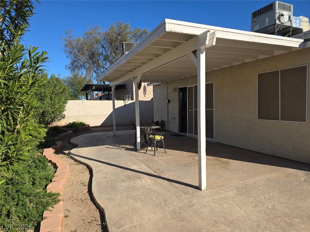 6676 Fredonia Drive Property Photo 12