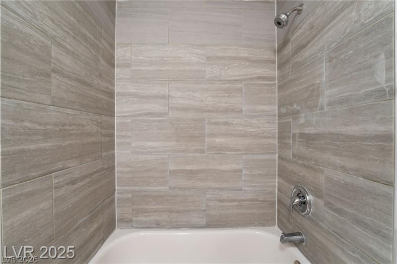 1943 Quintearo Property Photo 17