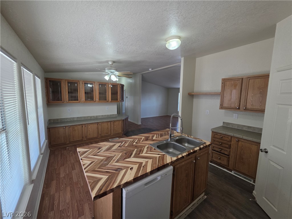 3560 Estes Park Drive Property Photo 21