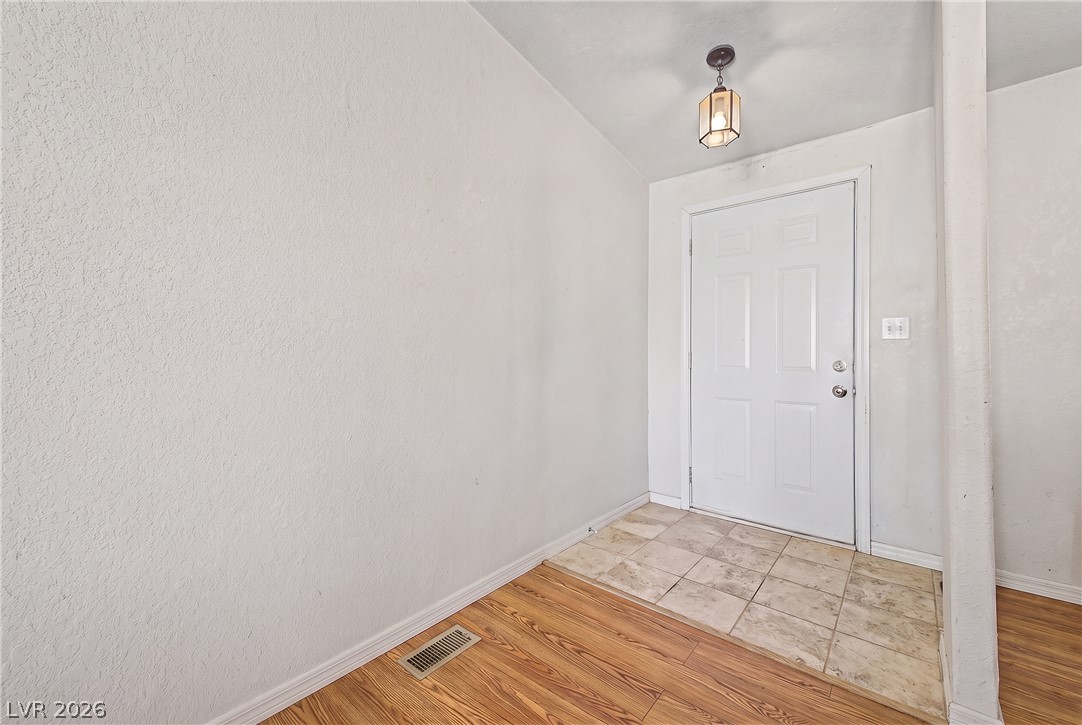 350 East Stagecoach Road Property Photo 4