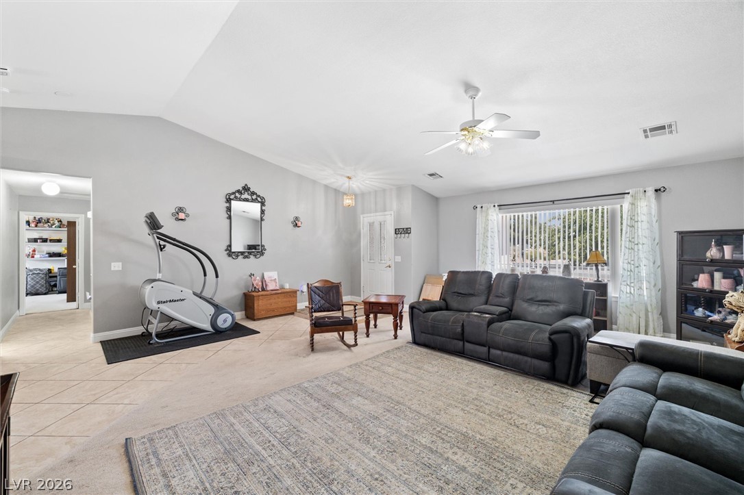 1671 Blackhorn Street Property Photo 8