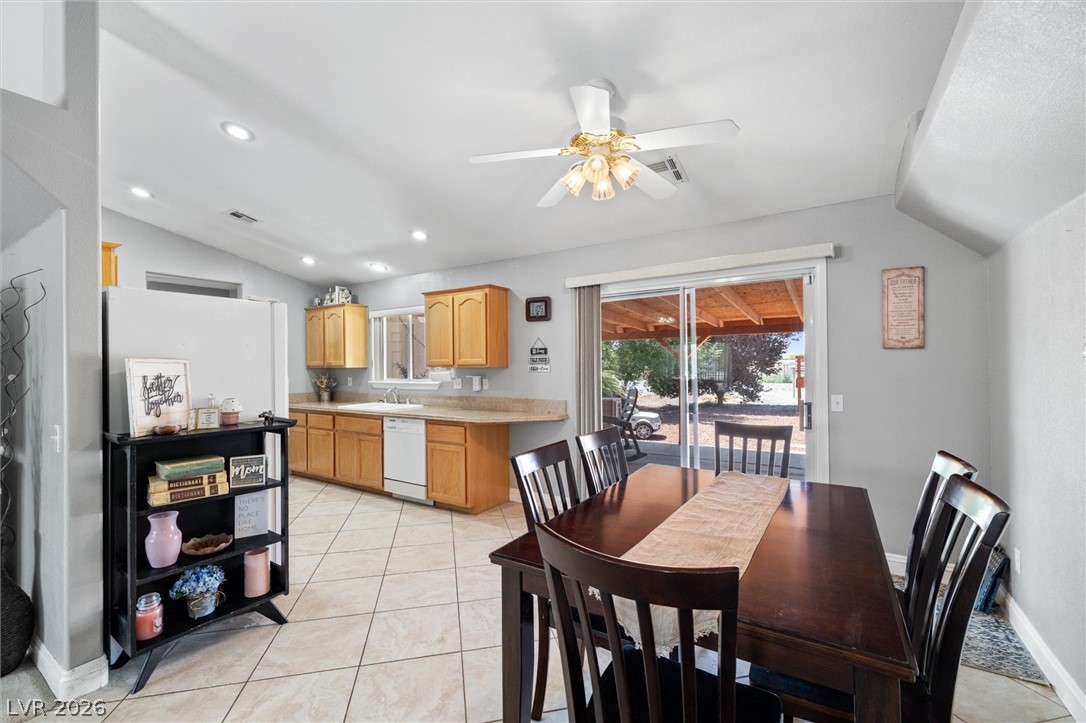 1671 Blackhorn Street Property Photo 11
