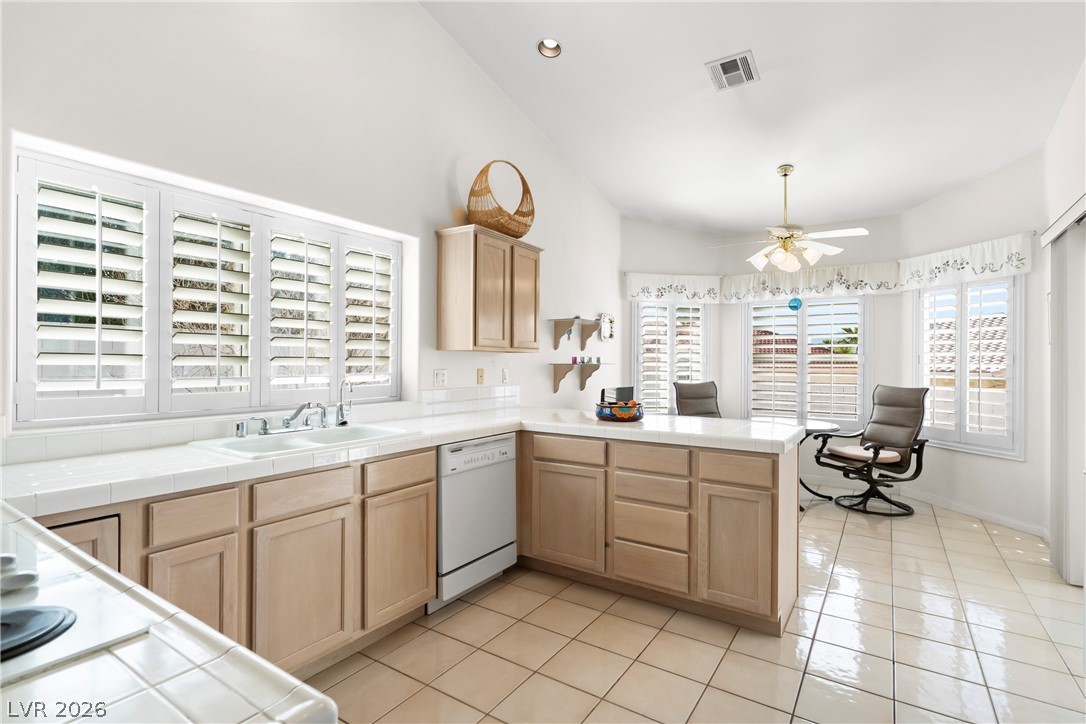 1128 Calico Ridge Drive Property Photo 14