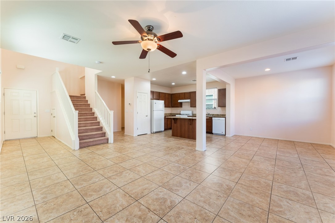 7388 Cobbhan Drive Property Photo 6