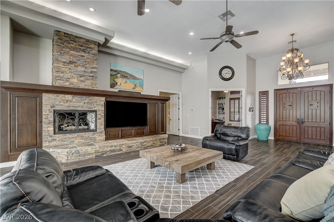 7417 Doe Avenue Property Photo 8