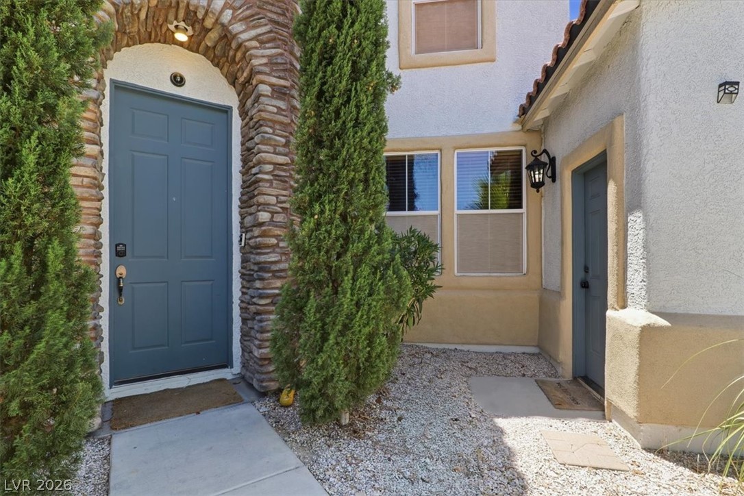 9409 Arcadia Woods Court Property Photo 5