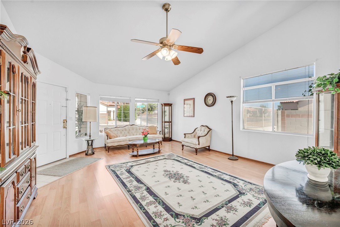 5364 Rhett Street Property Photo 4