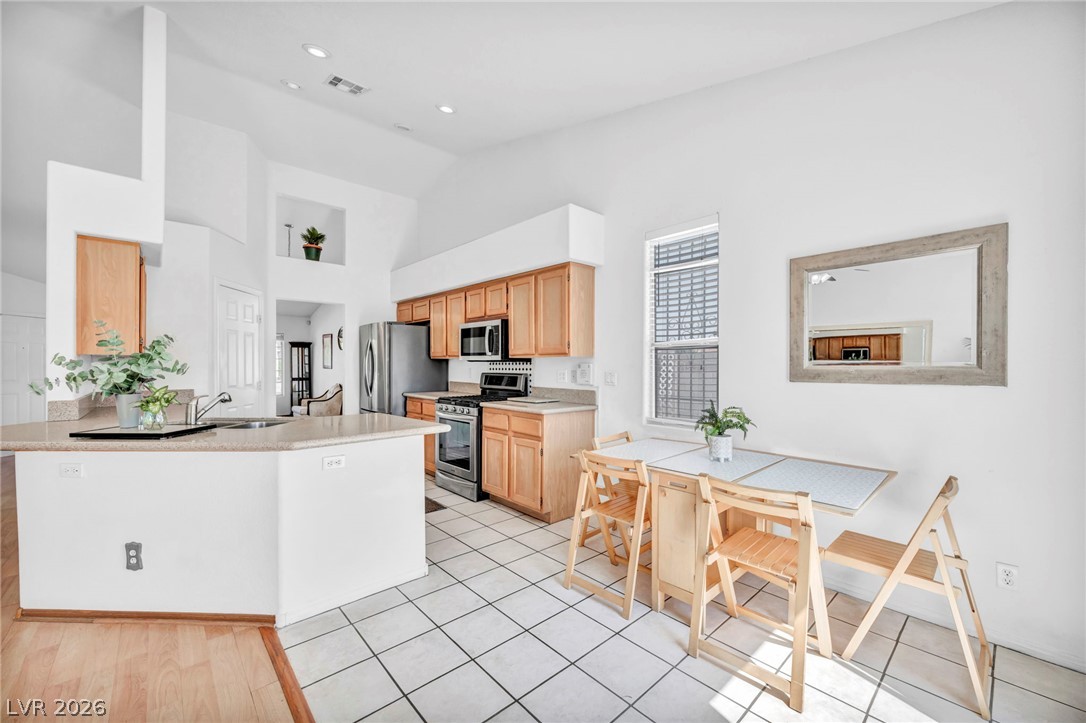 5364 Rhett Street Property Photo 12