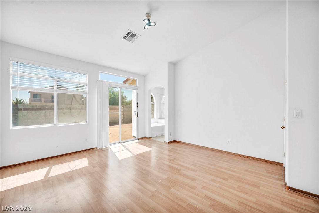 5364 Rhett Street Property Photo 19