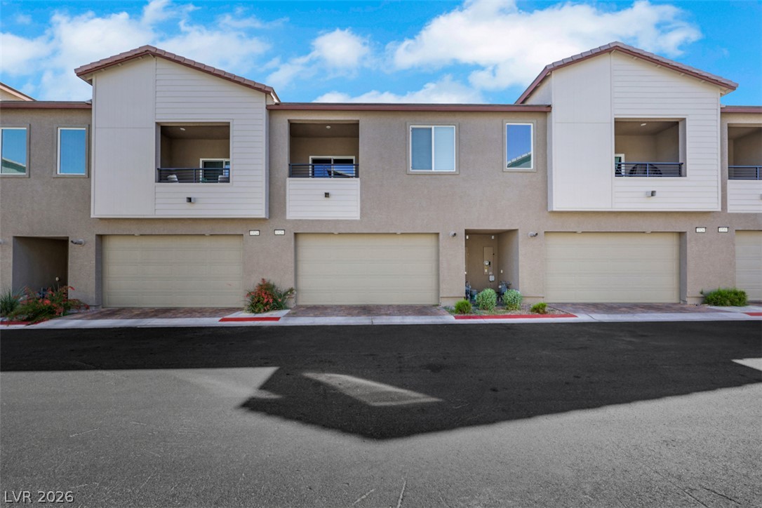 1526 Eva Crossing Place Property Photo 2