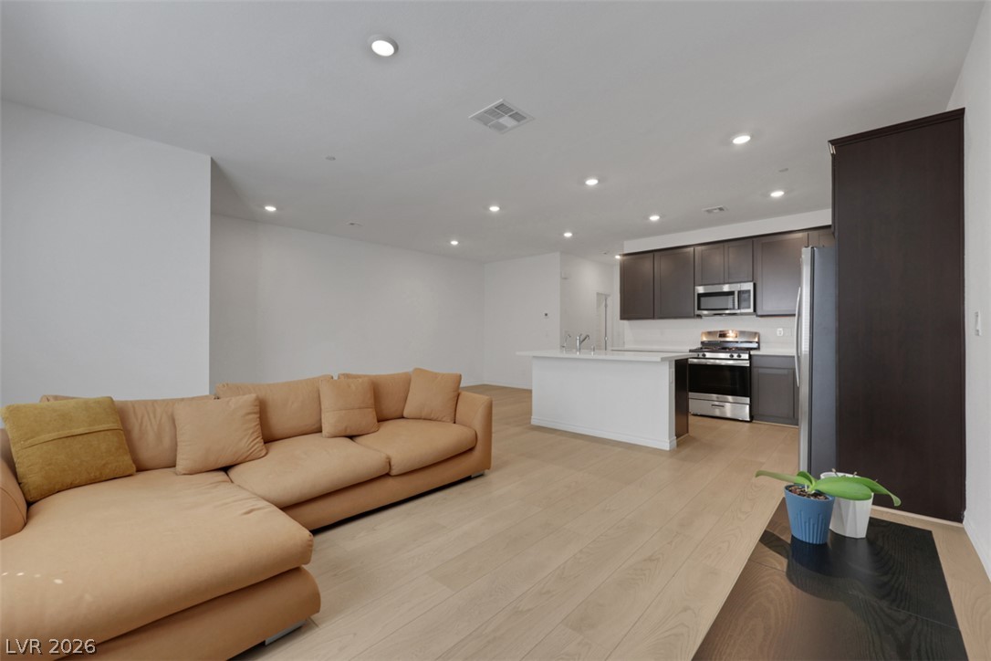1526 Eva Crossing Place Property Photo 13