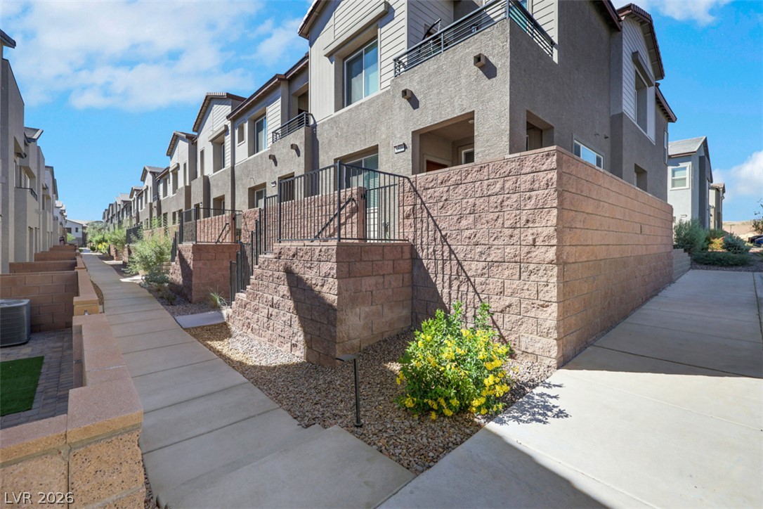 1526 Eva Crossing Place Property Photo 35
