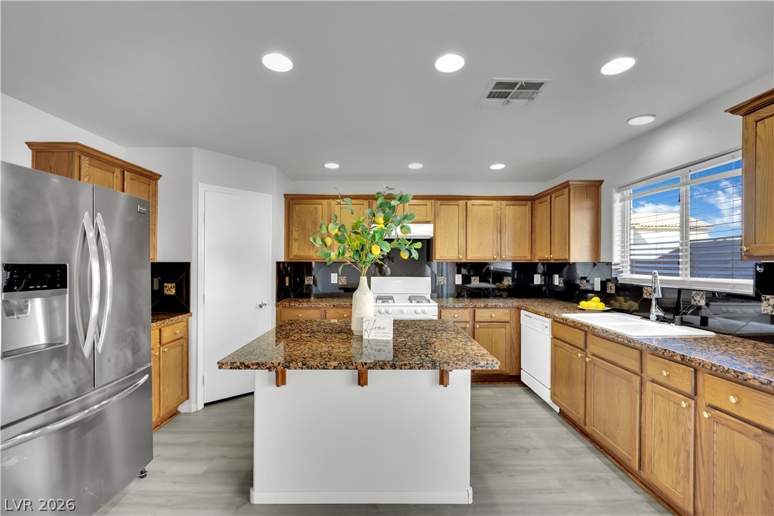 6466 Fulton Meadows Avenue Property Photo 15