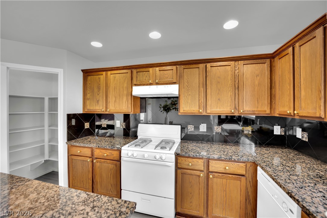 6466 Fulton Meadows Avenue Property Photo 17