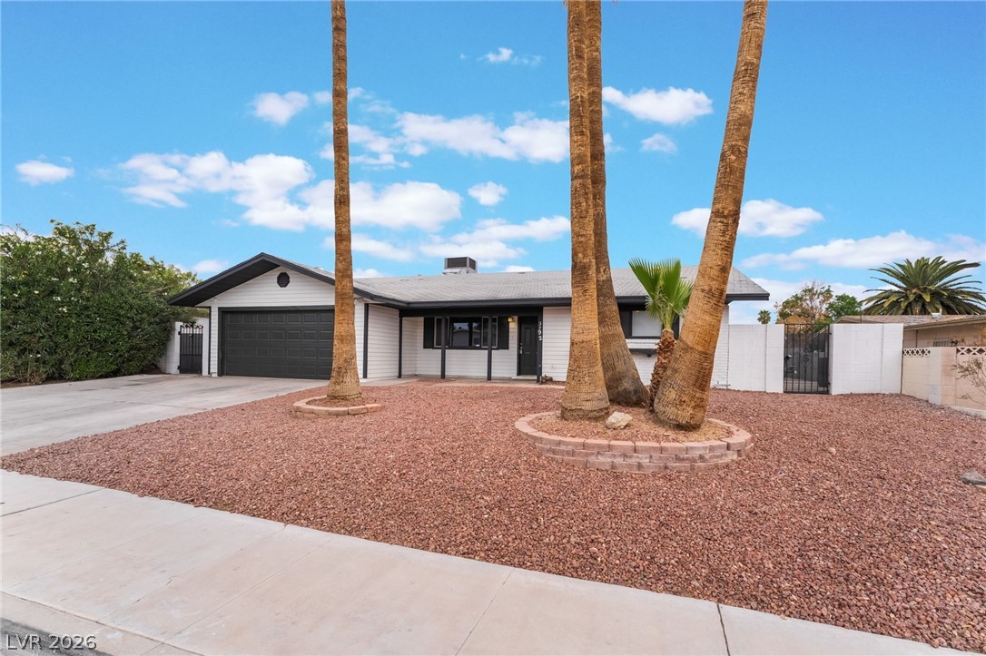 3992 Chinchilla Avenue Property Photo 3
