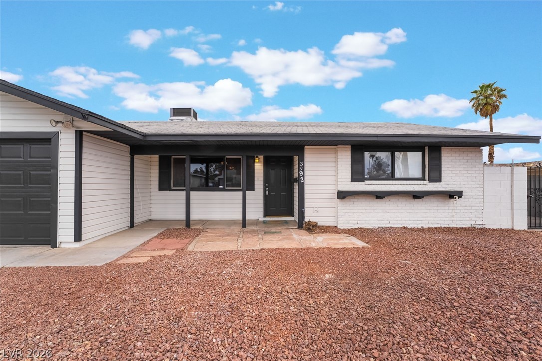 3992 Chinchilla Avenue Property Photo 4