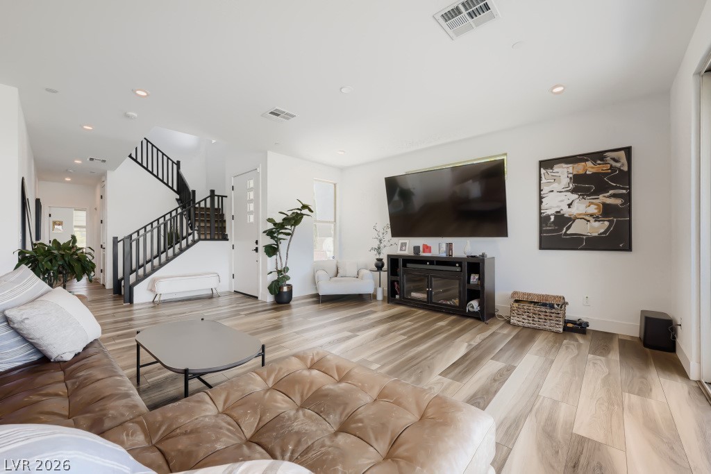 1074 Parkington Avenue Property Photo 8