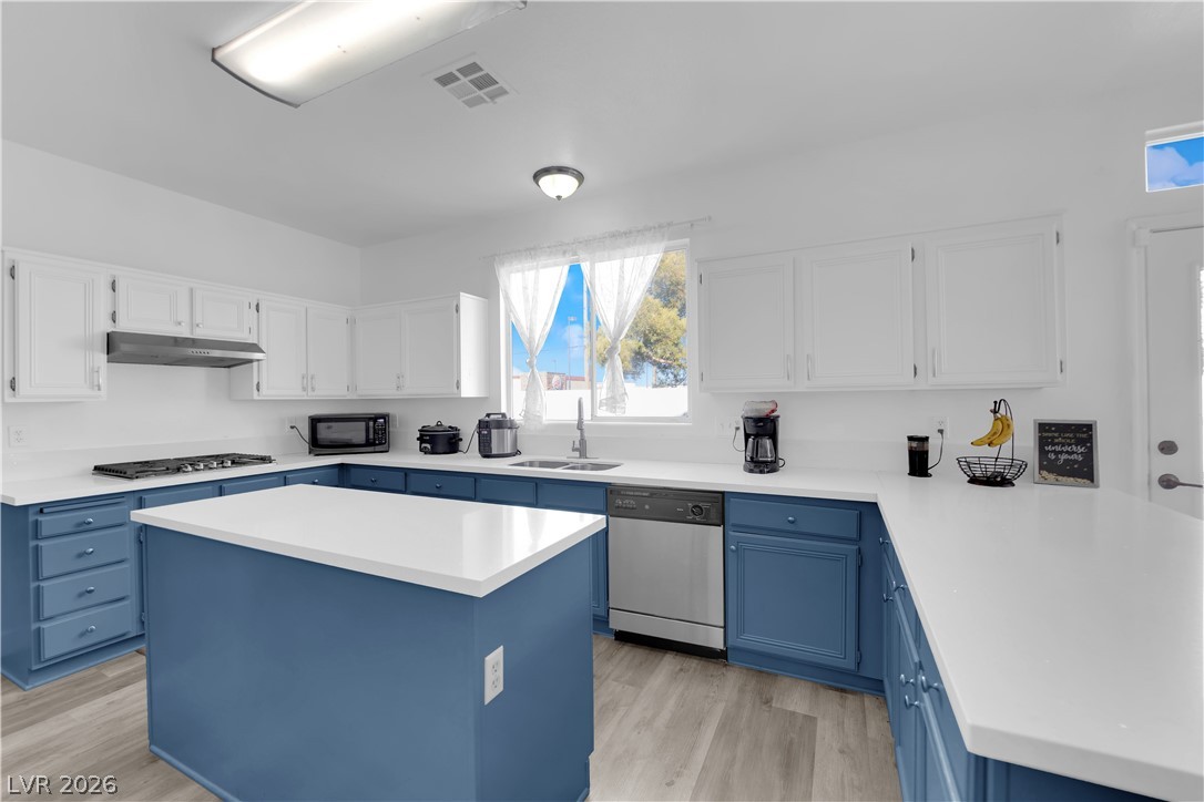 2196 Pescara Court Property Photo 6