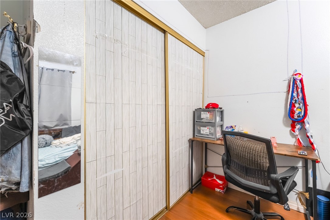 5201 Spencer Street Property Photo 28