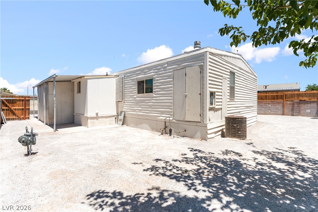 6437 Delphinium Avenue Property Photo 10