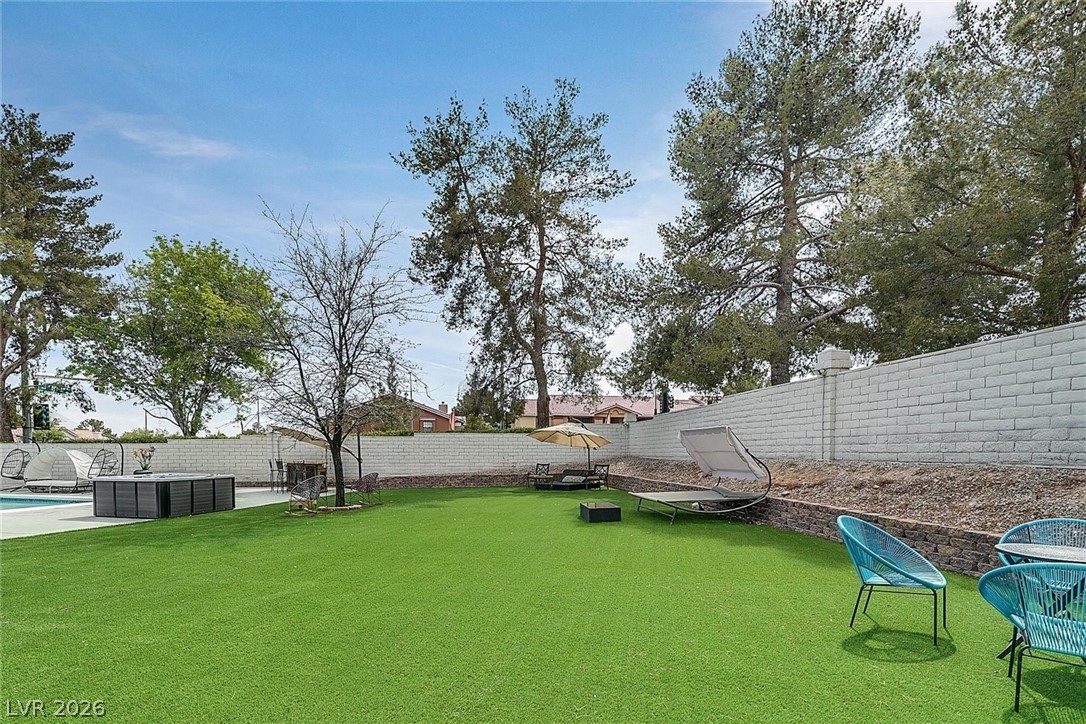 8765 Beluga Way Property Photo 34