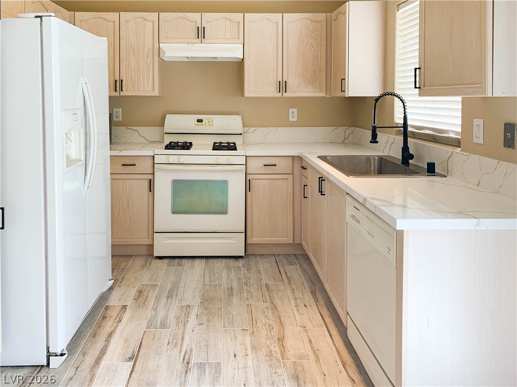 4765 Crakow Court Property Photo 10