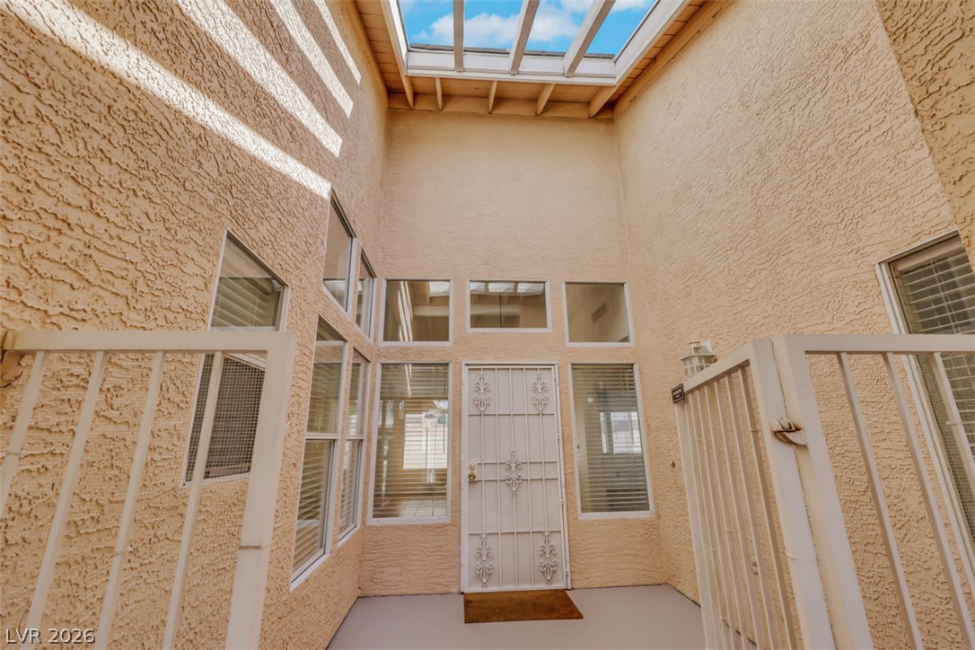 2087 Angel Falls Drive Property Photo 4