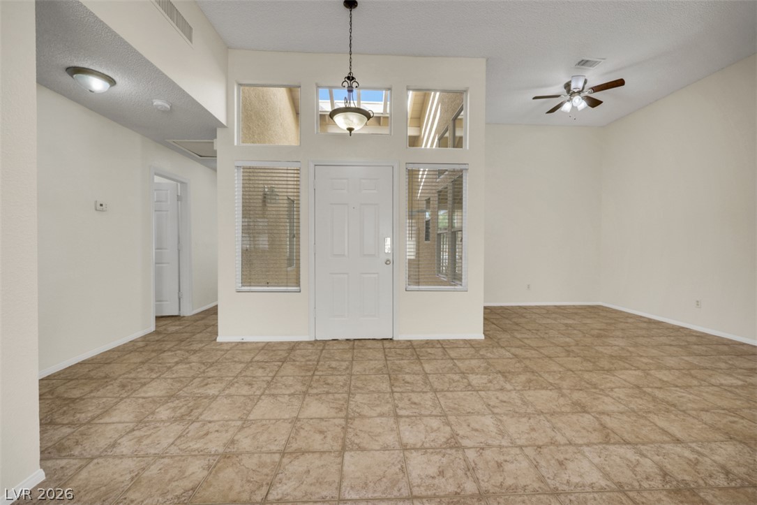 2087 Angel Falls Drive Property Photo 5