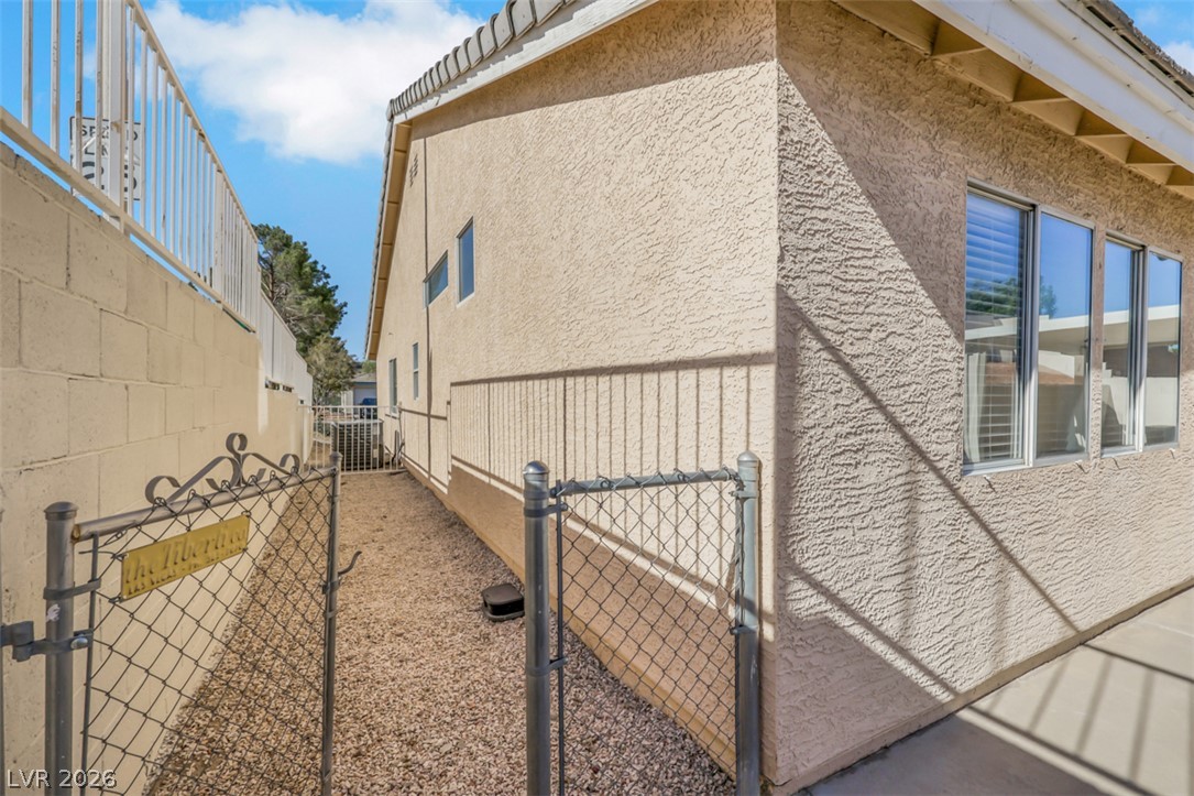 2087 Angel Falls Drive Property Photo 39