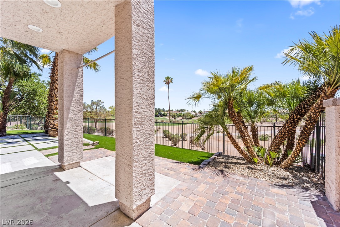 8921 Diamond Falls Drive Property Photo 35