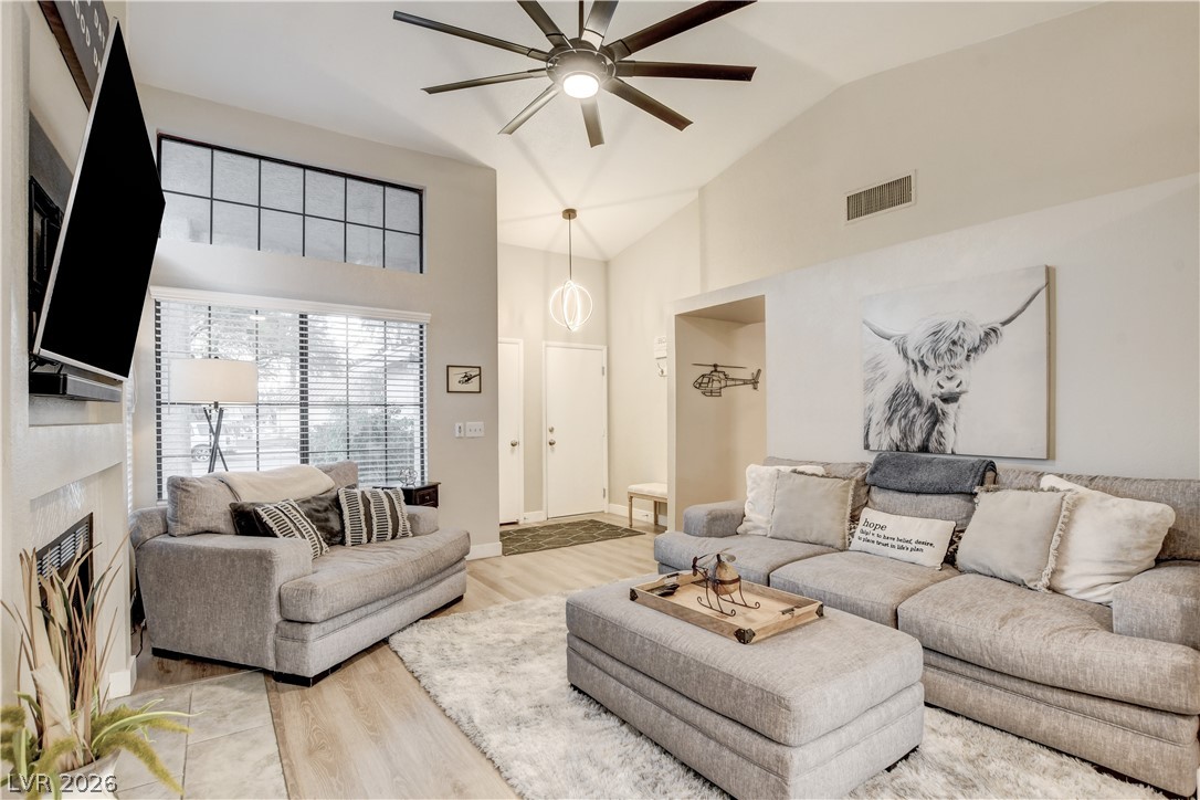1289 Recital Way Property Photo 4