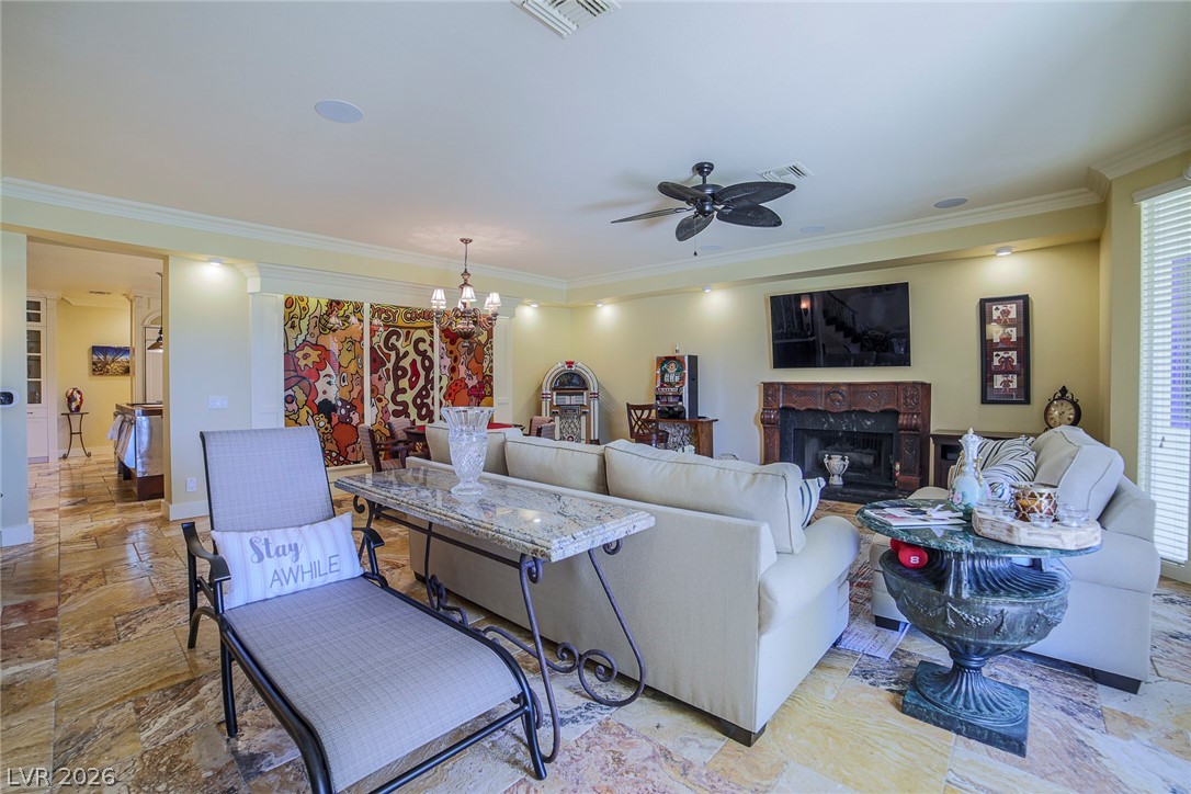 2863 Queens Courtyard Drive Property Photo 24