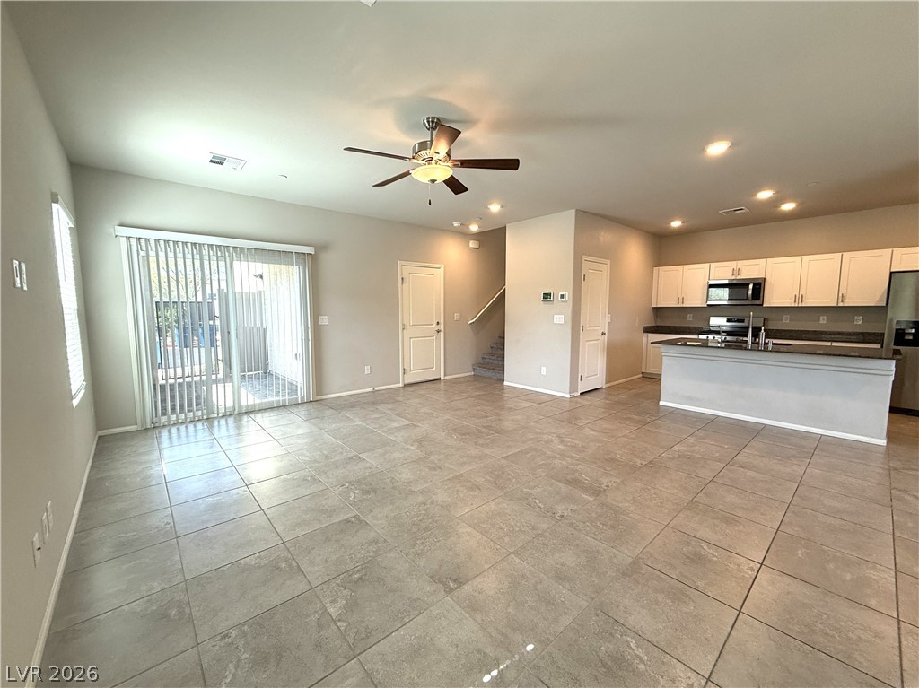 522 Spy Rock Avenue Property Photo 3