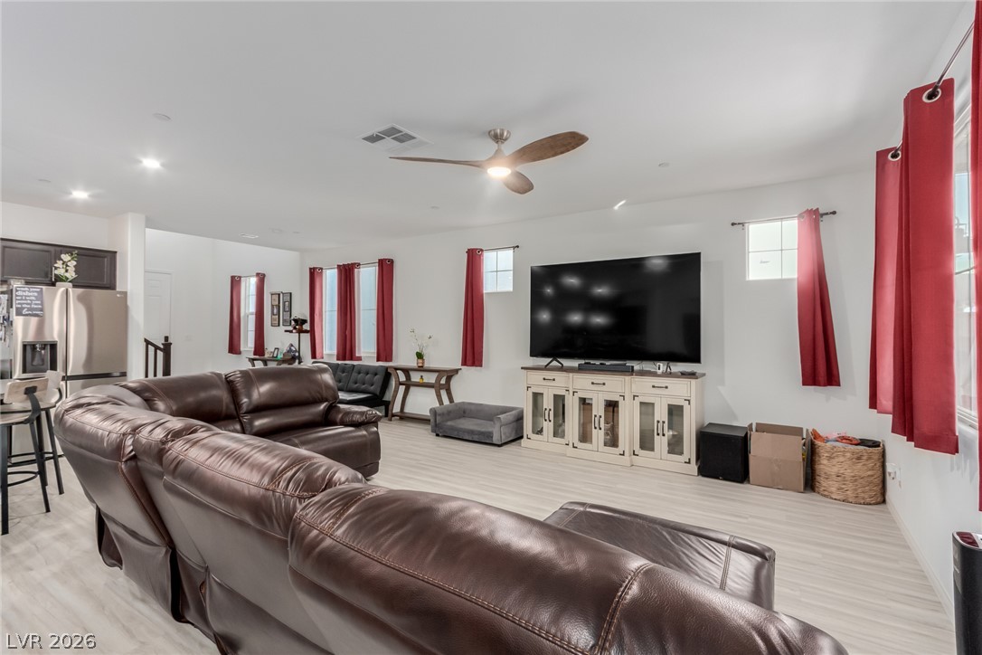 10909 Chipotle Avenue Property Photo 7