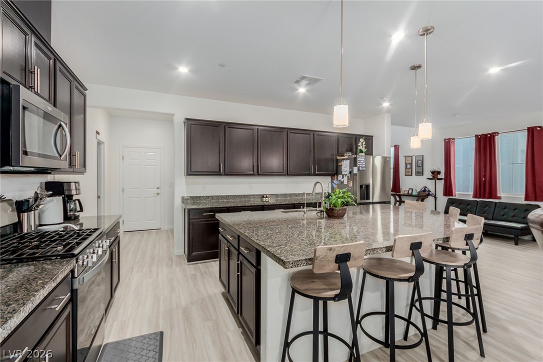10909 Chipotle Avenue Property Photo 10